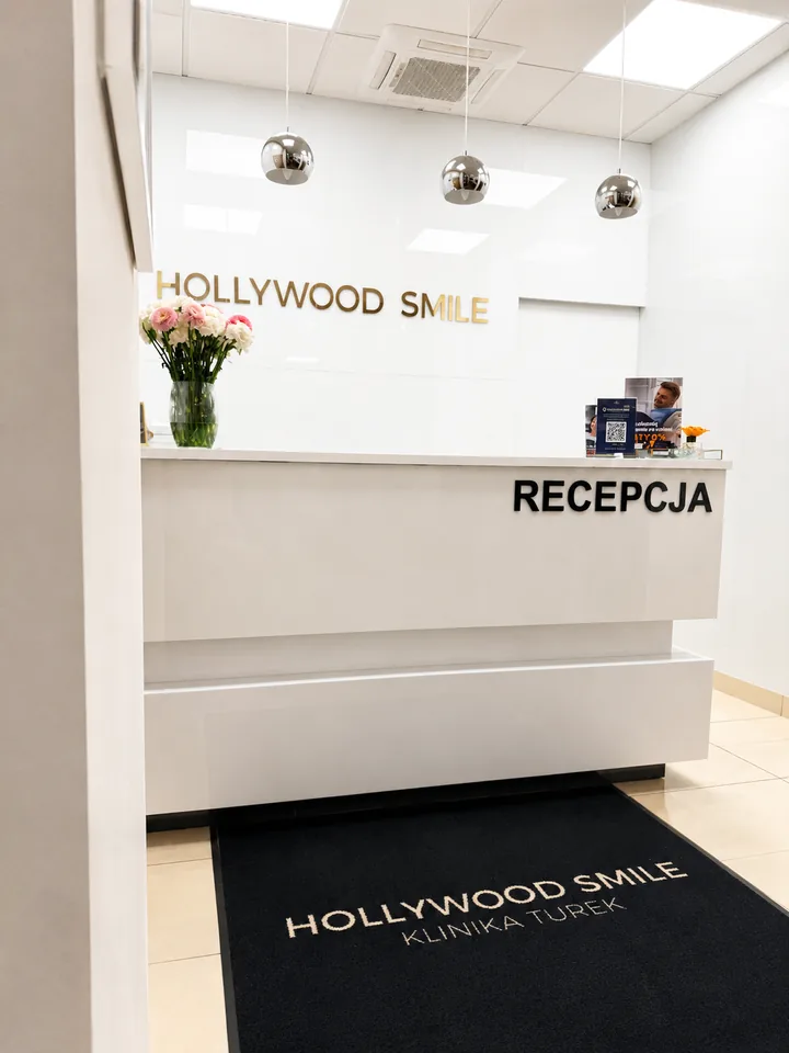 Recepcja kliniki Hollywood Smile w Turku