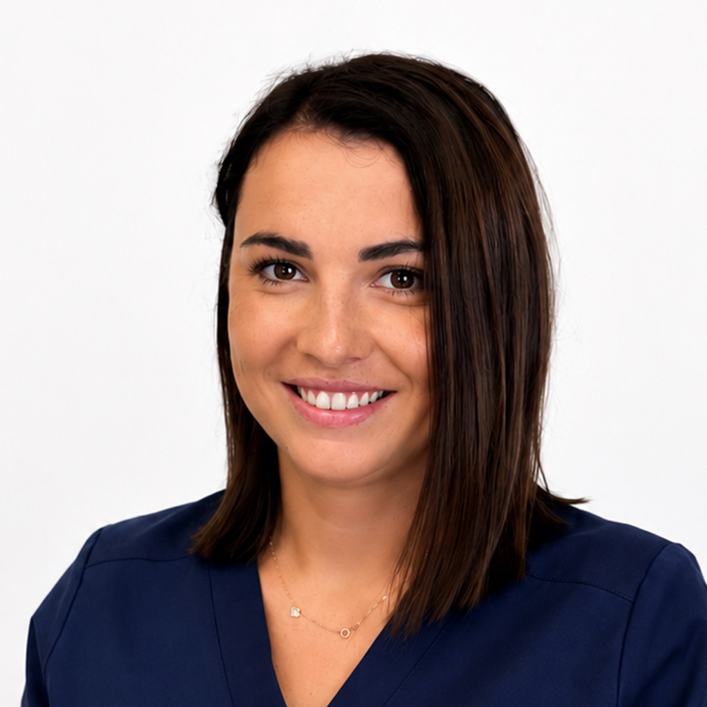 Weronika Szabek, Asysta